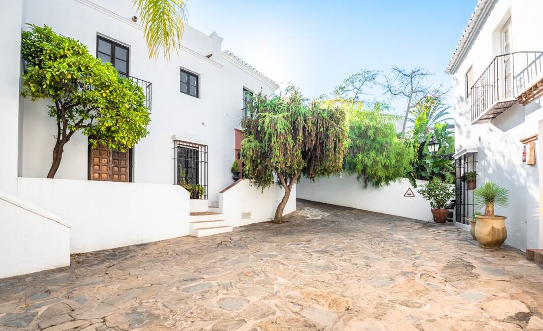 Dom szeregowy na sprzedaż w Las Lomas del Marbella Club, Marbella Golden Mile