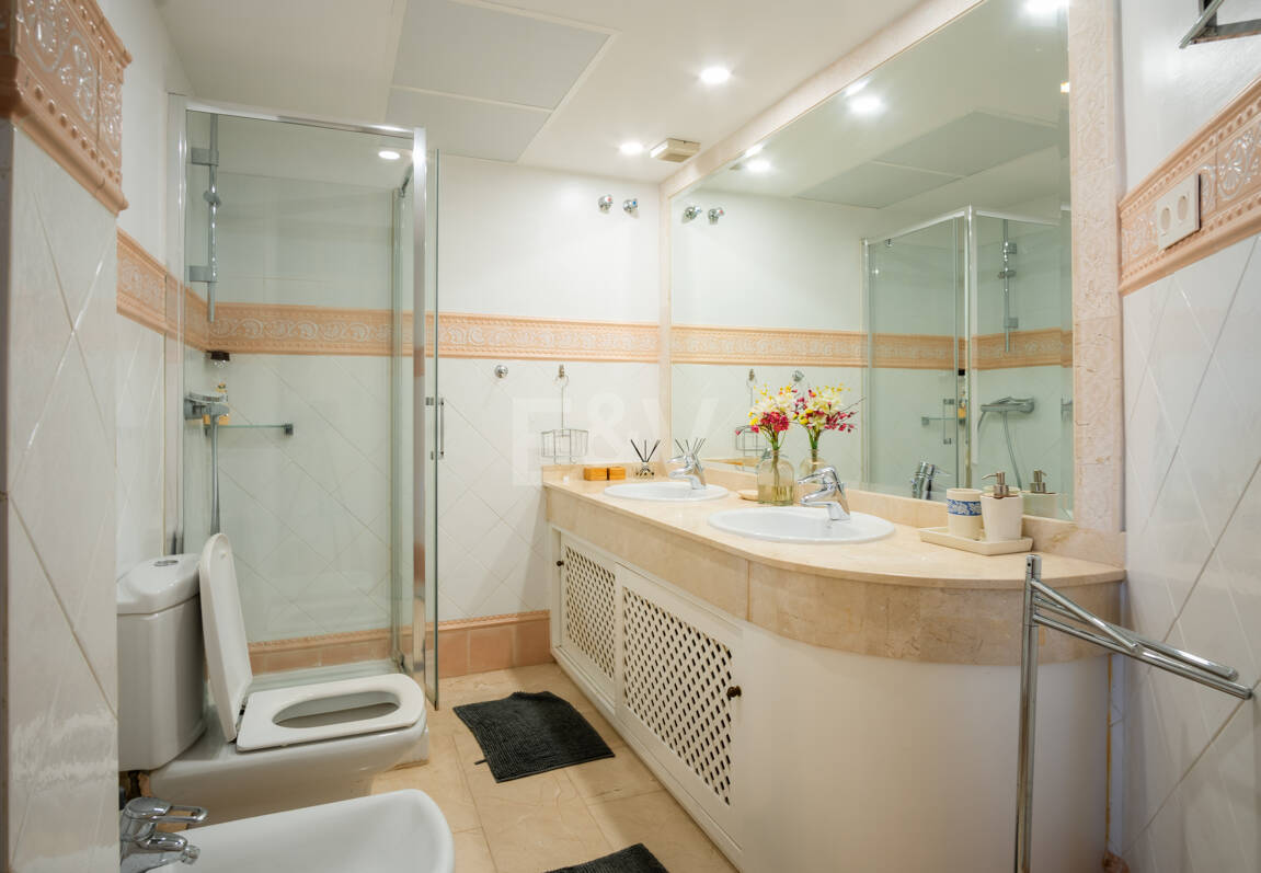 Apartament na sprzedaż w Elviria, Marbella Wschodnia