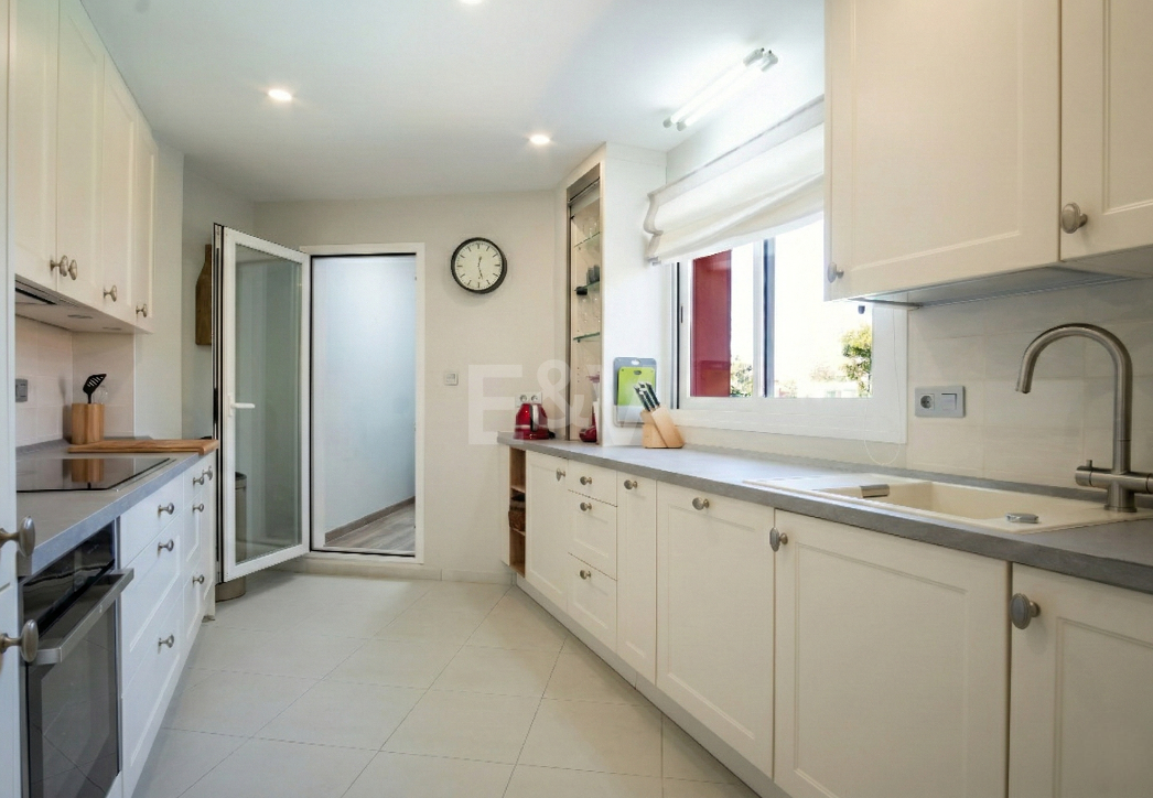 Apartament na sprzedaż w Elviria, Marbella Wschodnia