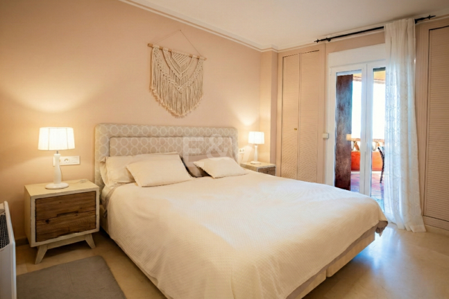 Apartament na sprzedaż w Elviria, Marbella Wschodnia