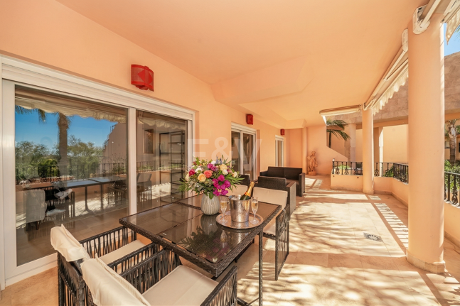 Jasny i przestronny apartament w ekskluzywnej społeczności