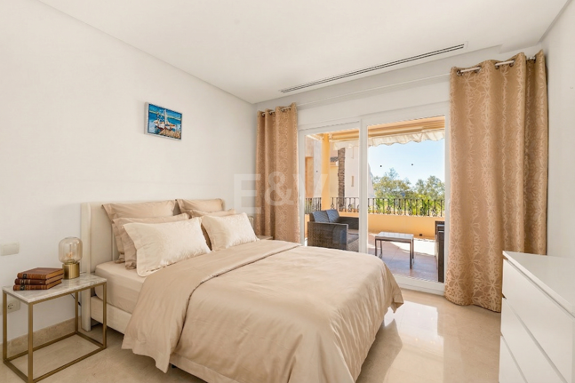 Jasny i przestronny apartament w ekskluzywnej społeczności