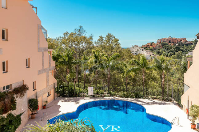 Jasny i przestronny apartament w ekskluzywnej społeczności