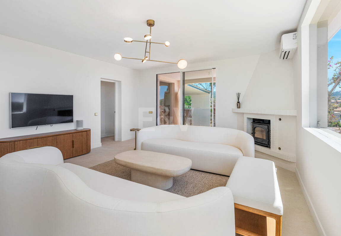 Charmante andalusische Villa mit Meerblick