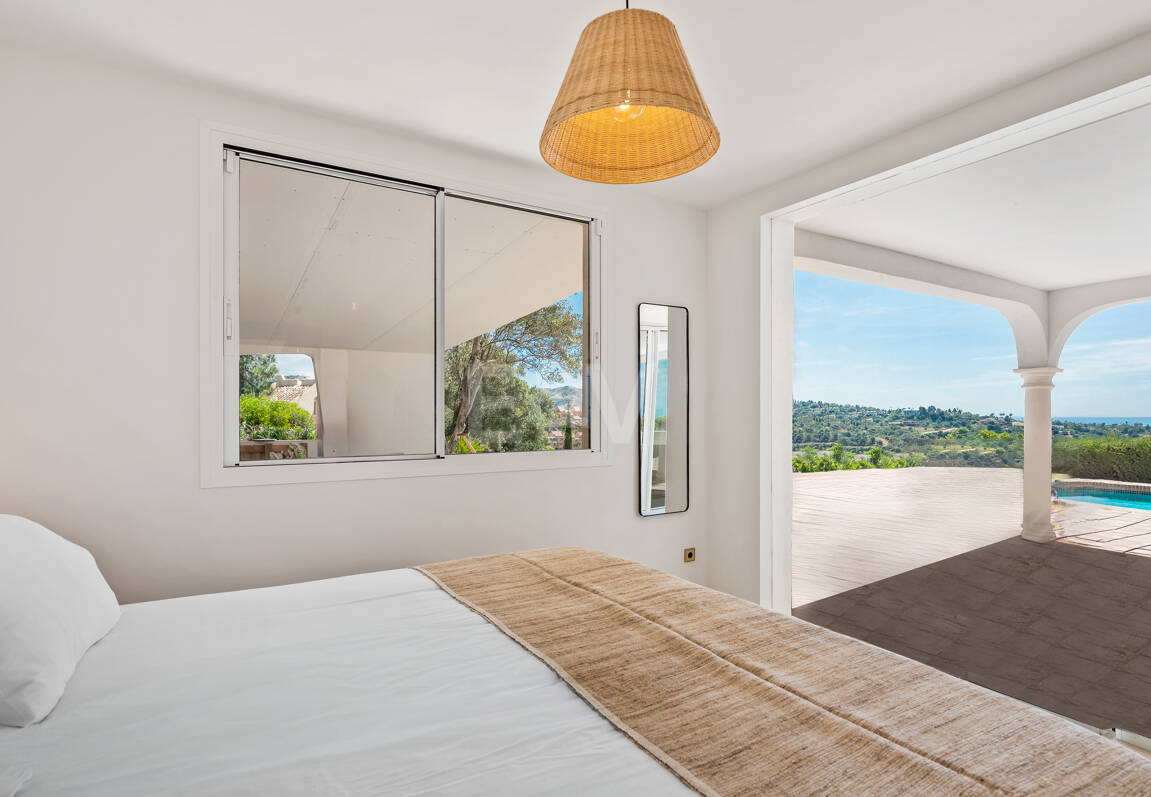 Charmante andalusische Villa mit Meerblick