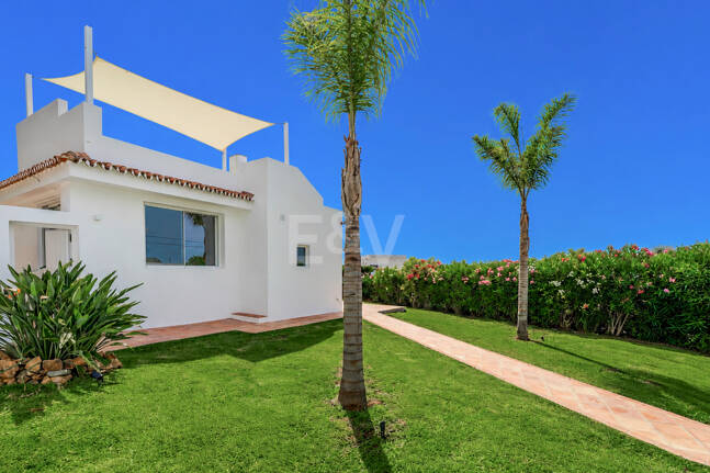 Villa andalouse de charme avec vue sur la mer