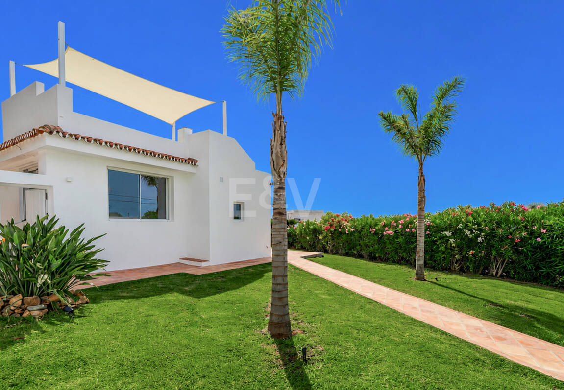 Villa andalouse de charme avec vue sur la mer