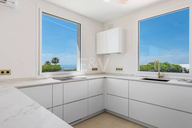 Charmante andalusische Villa mit Meerblick