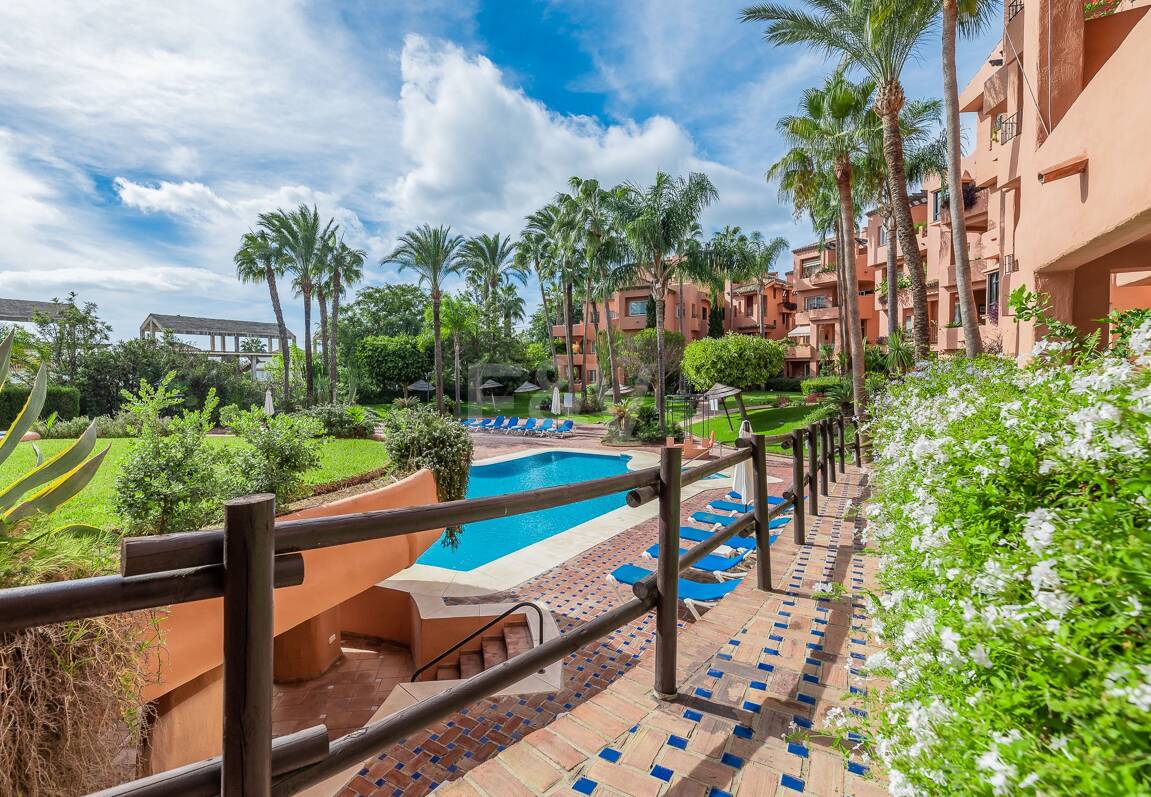 Elegante 2-Zimmer-Wohnung in Oasis de Marbella – Wohnen an der Goldenen Meile, mittel- und langfristig zu mieten ab Juni 2026!