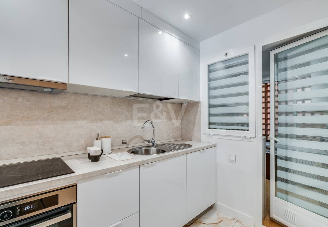 Elegante 2-Zimmer-Wohnung in Oasis de Marbella – Wohnen an der Goldenen Meile, mittel- und langfristig zu mieten ab Juni 2026!