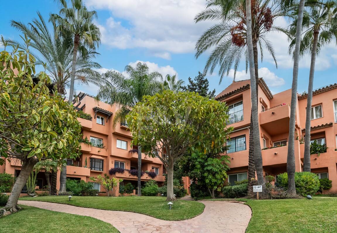 Elegante 2-Zimmer-Wohnung in Oasis de Marbella – Wohnen an der Goldenen Meile, mittel- und langfristig zu mieten ab Juni 2026!