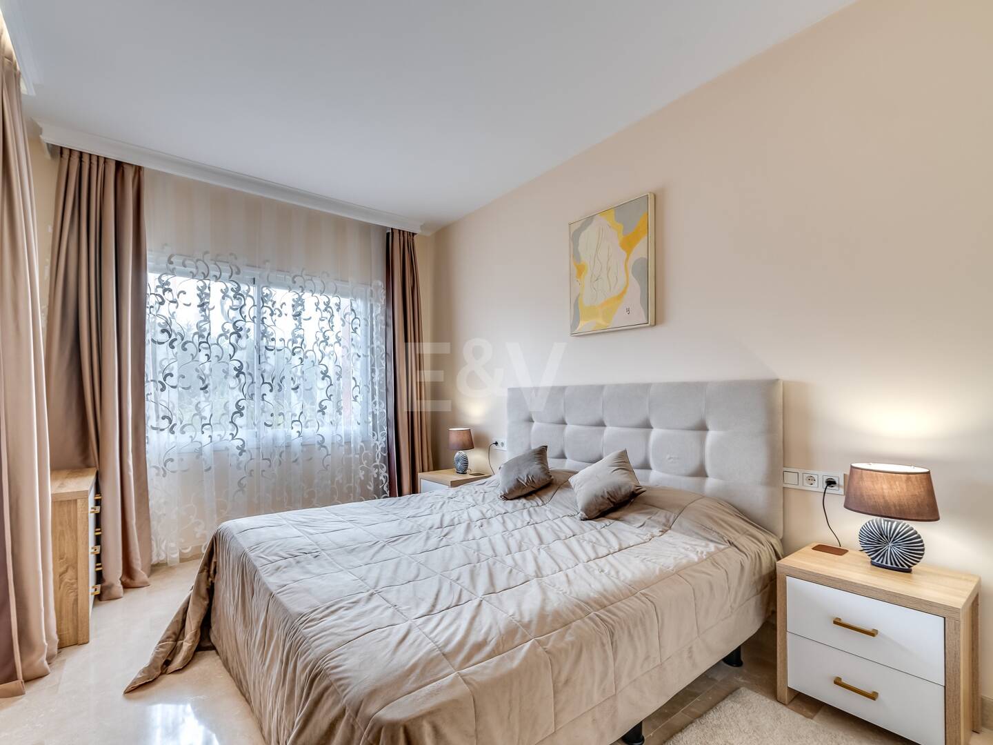 Elegante 2-Zimmer-Wohnung in Oasis de Marbella – Wohnen an der Goldenen Meile, mittel- und langfristig zu mieten ab Juni 2026!
