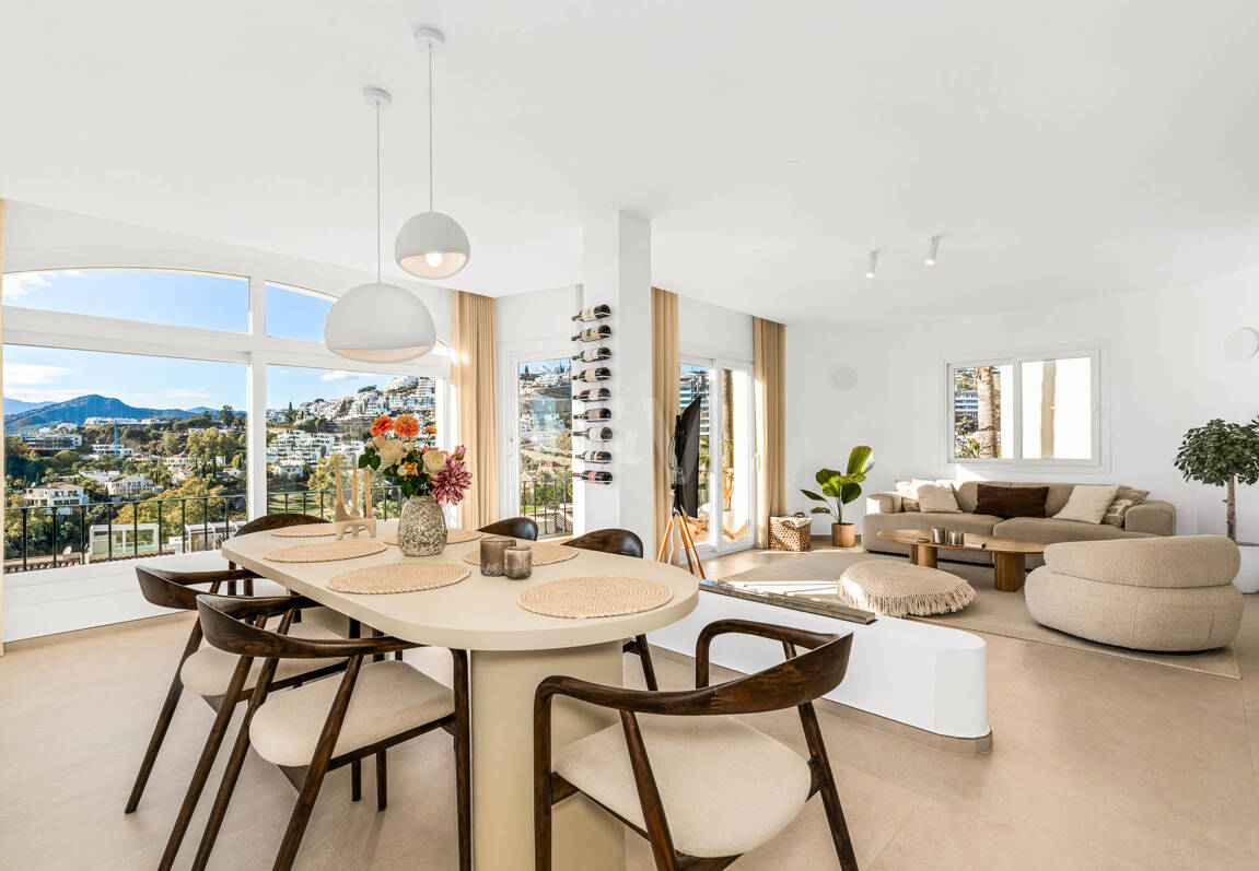 Elegantes Penthouse-Duplex mit Solarium und Panoramablick in einer geschlossenen Wohnanlage