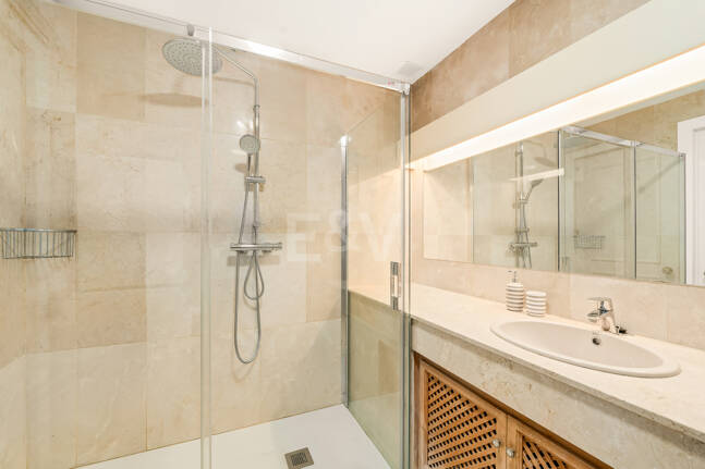 Elegant Frontline Golf Apartment with Expansive Terrace