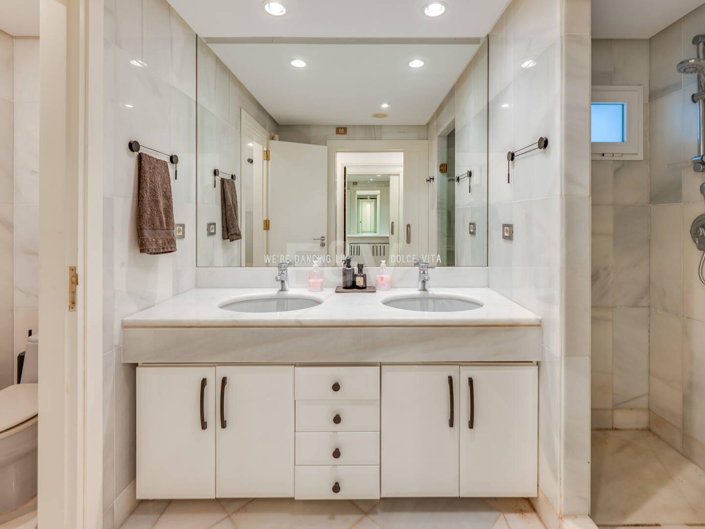 Beachfront Residence in an Exclusive Prime Location