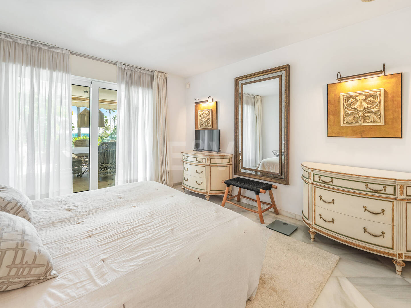 Beachfront Residence in an Exclusive Prime Location