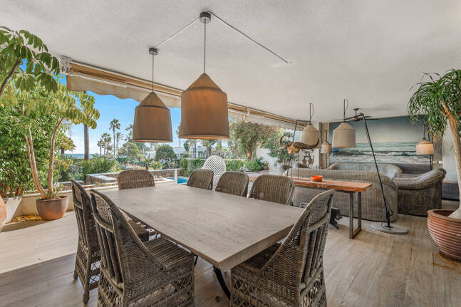 Beachfront Residence in an Exclusive Prime Location