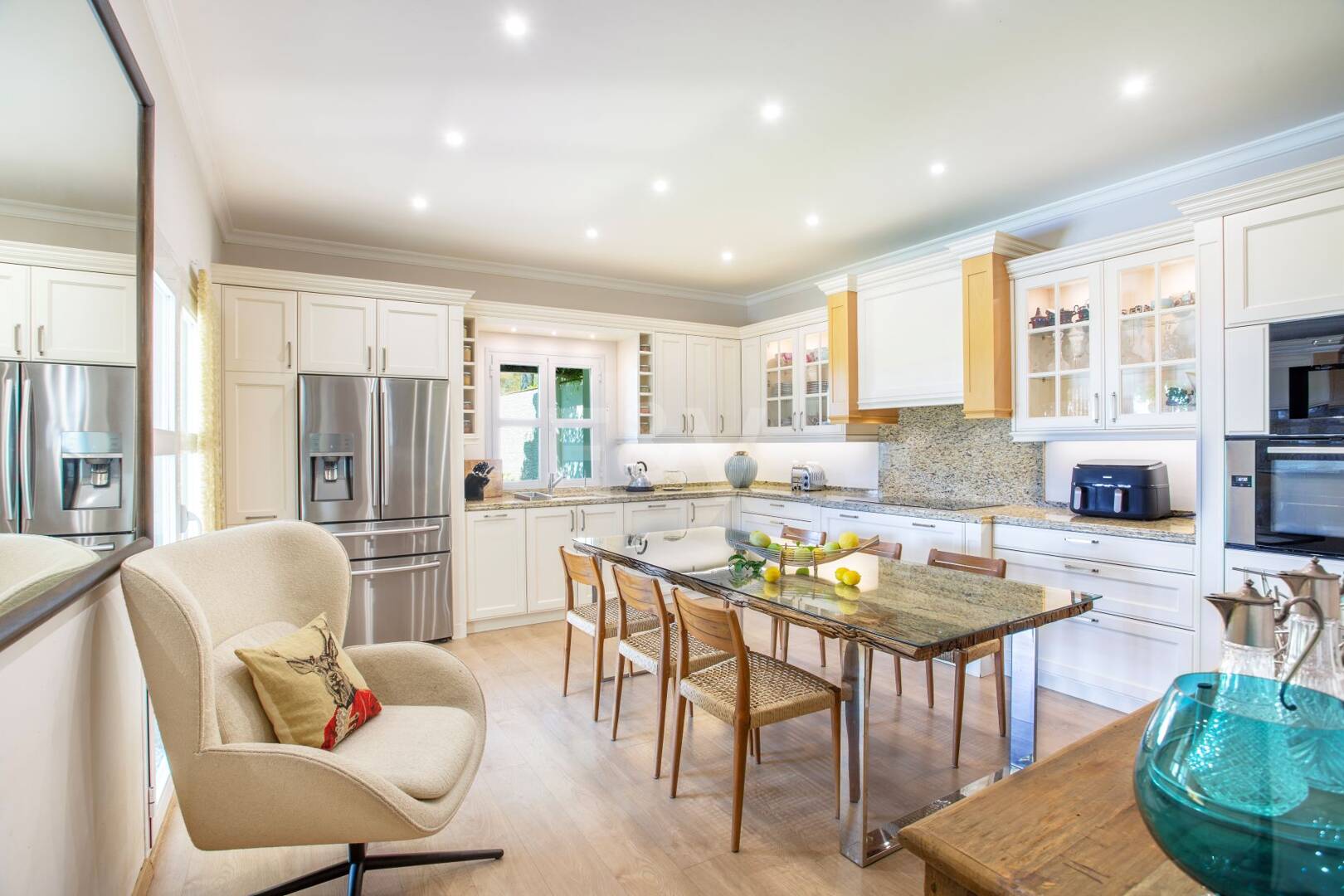 Villa im Cortijo-Stil mit Panoramablick aufs Meer und völliger Privatsphäre