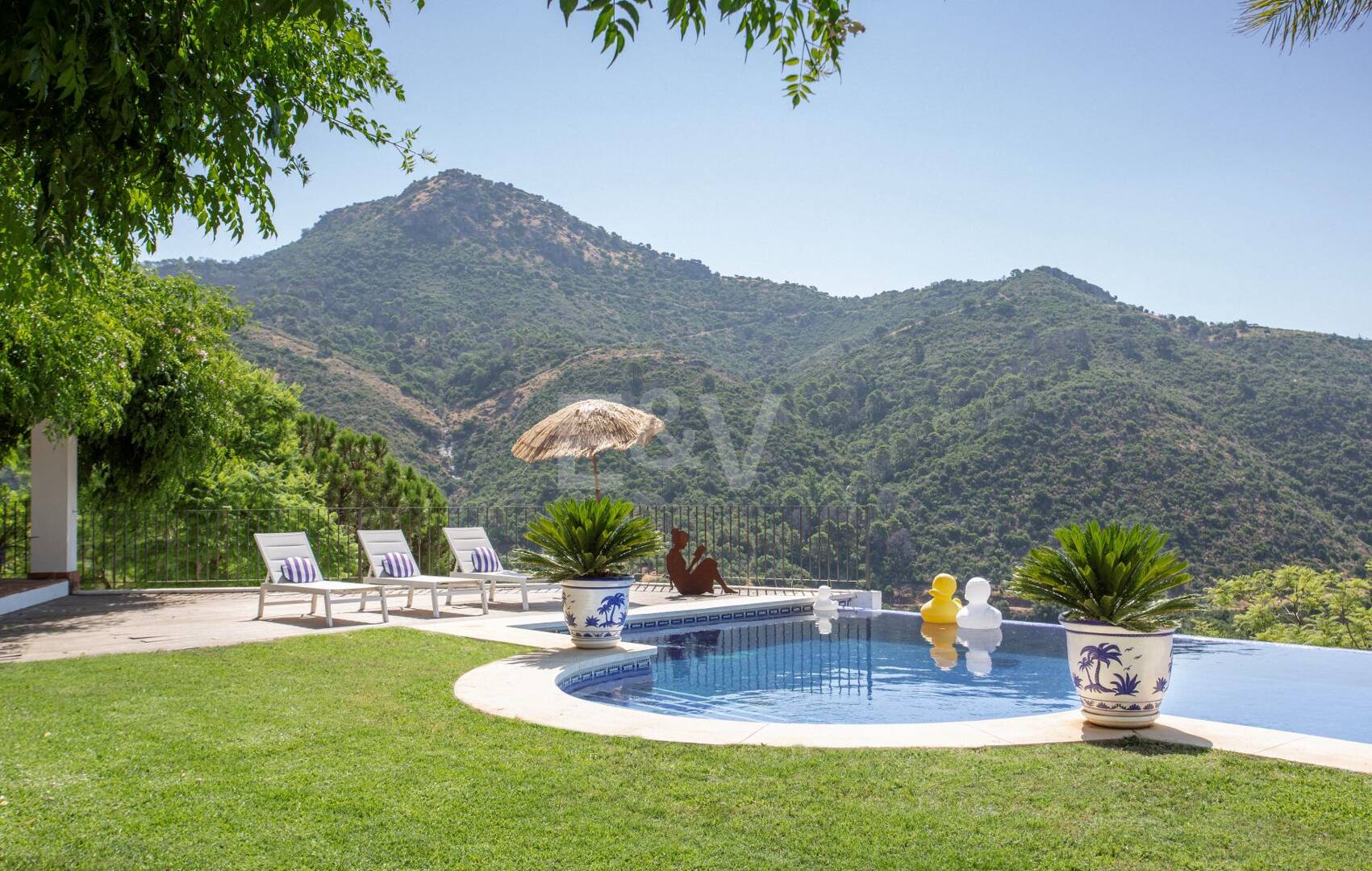 Cortijo Style Villa With Panoramic Sea Views and Complete Privacy