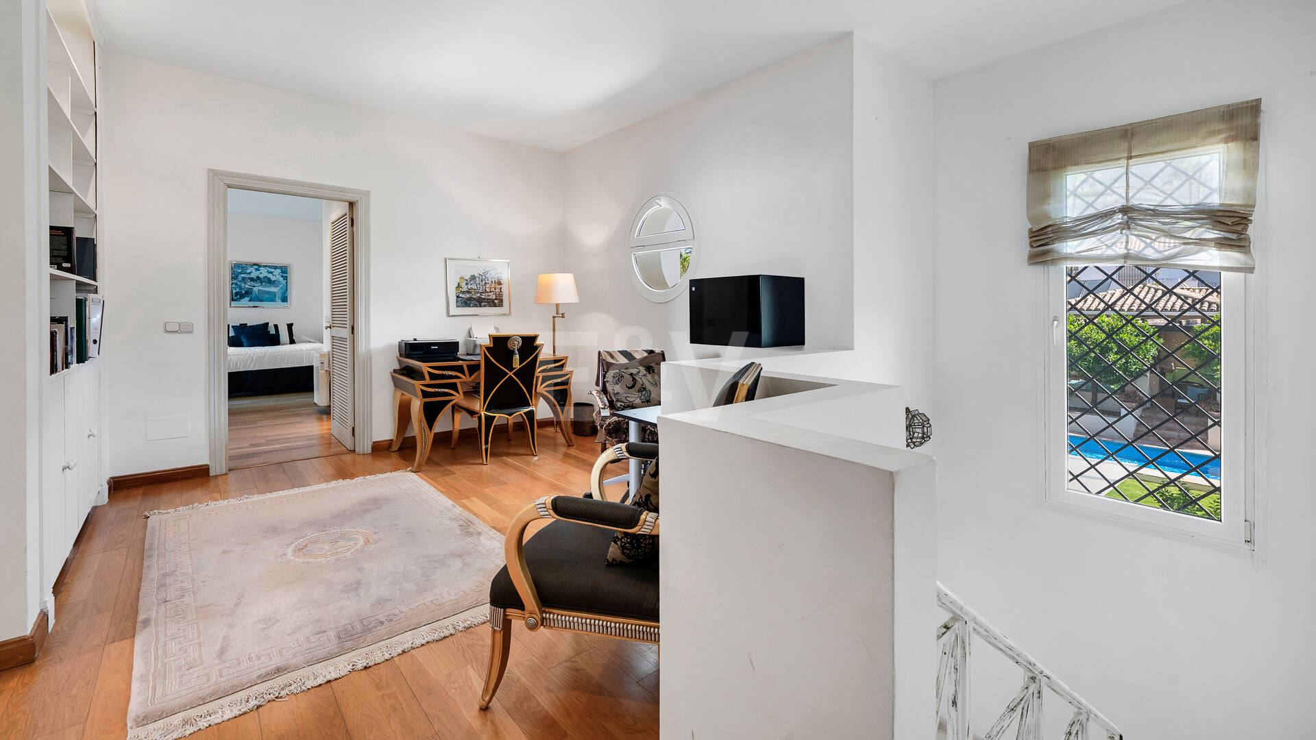 Beautiful Villa in the Heart of Nagüeles with Lush Garden and Sea Views