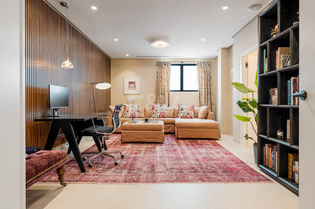 Elegante Zeitgenössische Villa in Las Lomas del Marbella Club an der Goldenen Meile