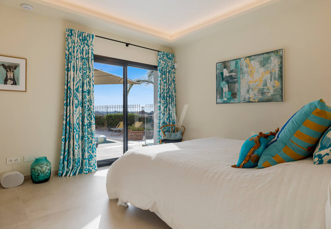 Elegante Zeitgenössische Villa in Las Lomas del Marbella Club an der Goldenen Meile