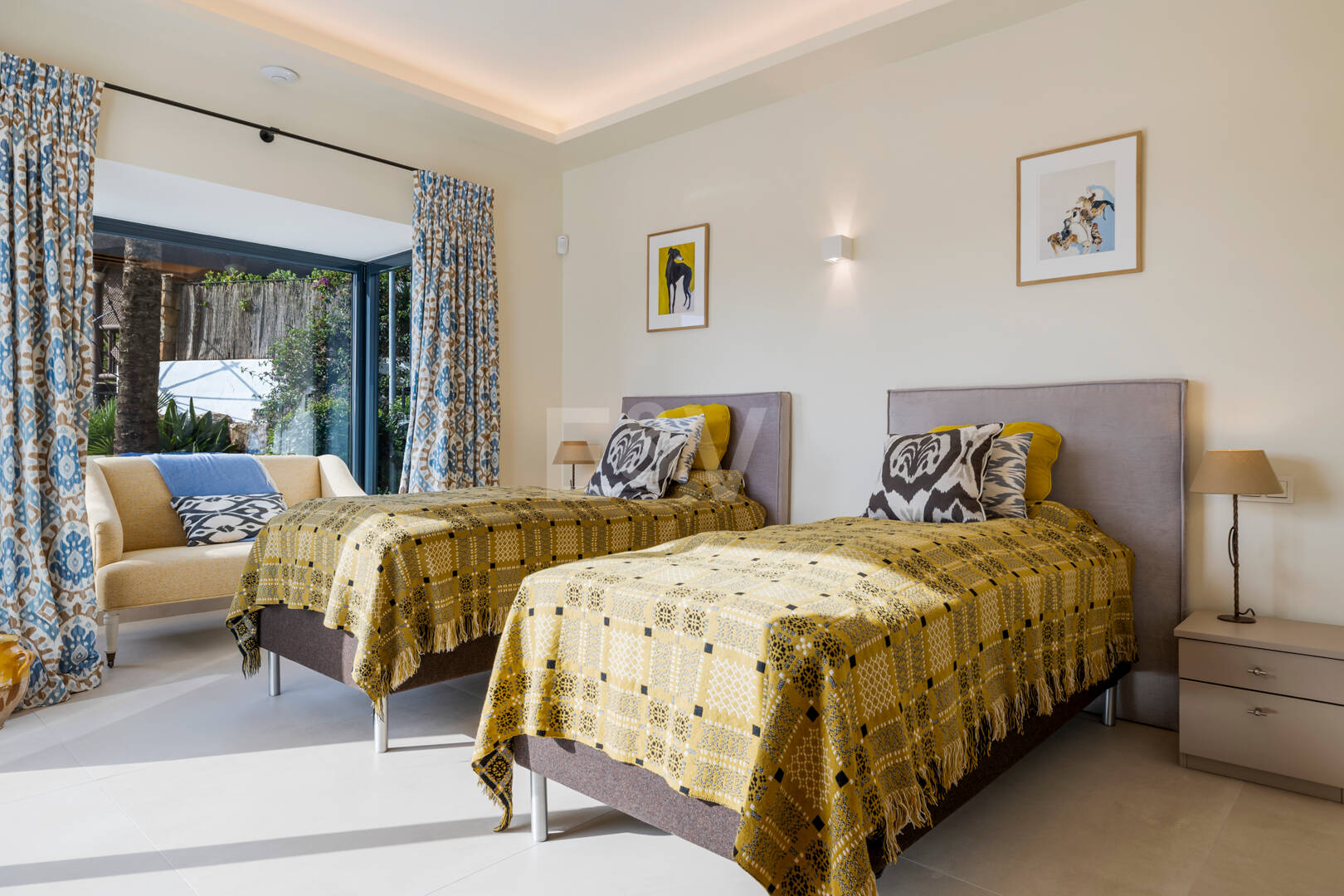 Elegante Zeitgenössische Villa in Las Lomas del Marbella Club an der Goldenen Meile