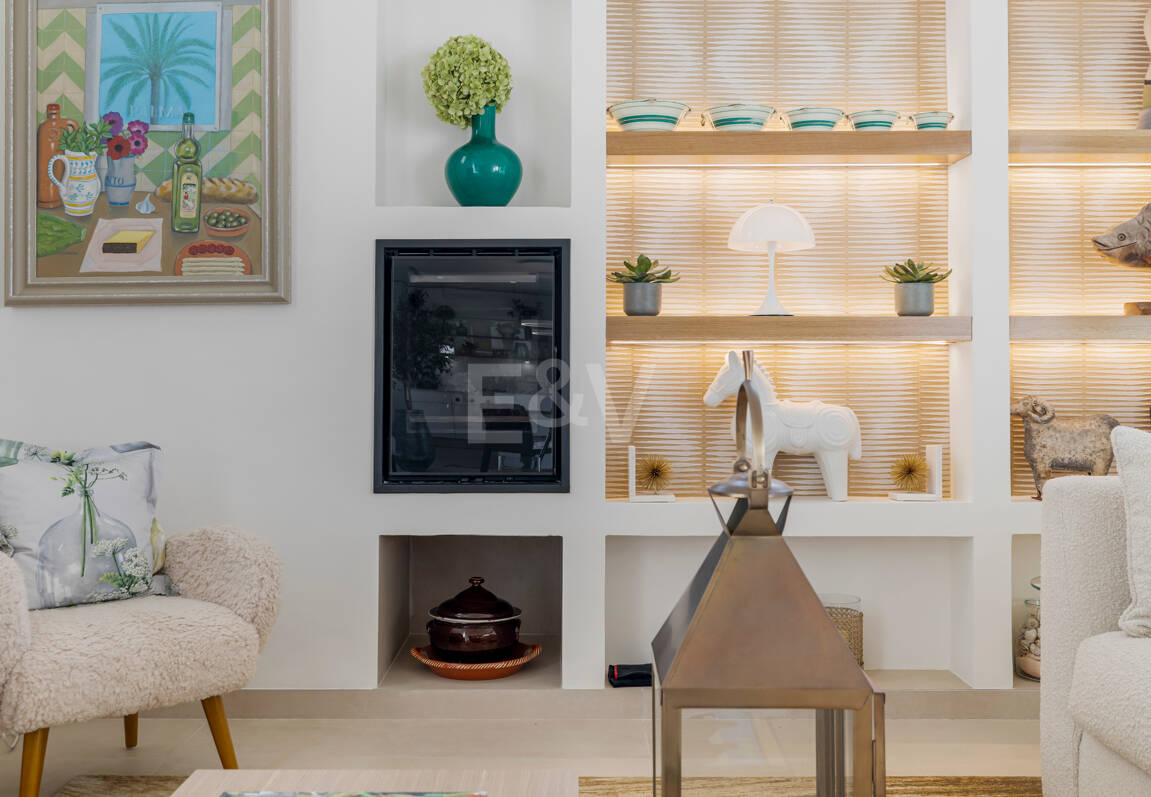 Elegante Zeitgenössische Villa in Las Lomas del Marbella Club an der Goldenen Meile