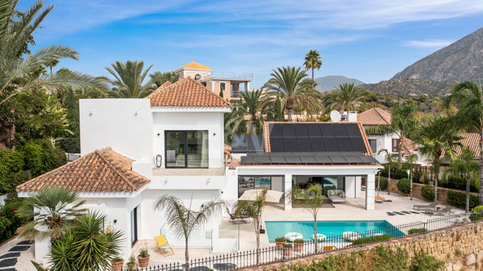 Villa contemporánea elegante en Las Lomas del Marbella Club en la Milla de Oro