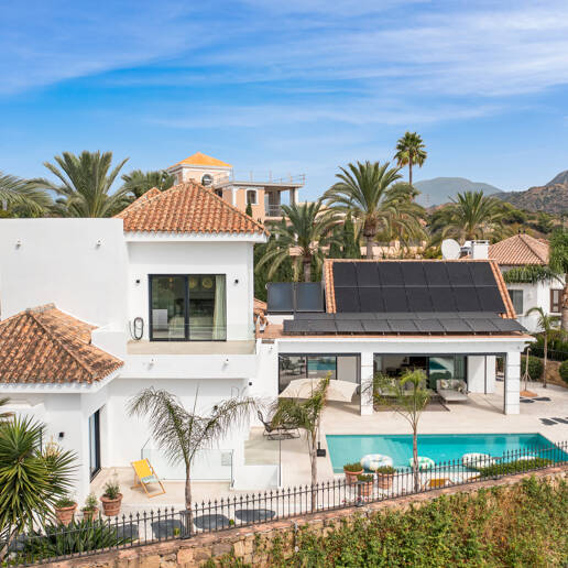 Elegante Zeitgenössische Villa in Las Lomas del Marbella Club an der Goldenen Meile