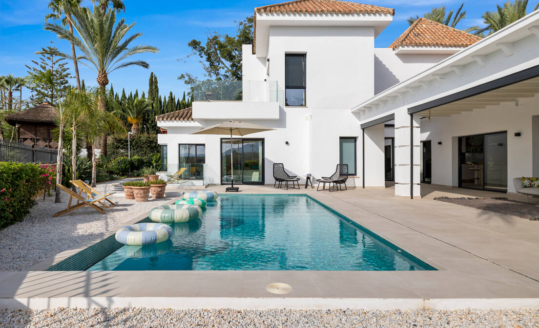 Villa contemporánea elegante en Las Lomas del Marbella Club en la Milla de Oro