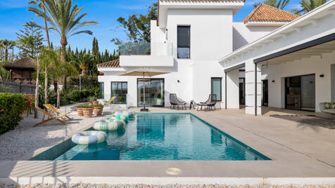 Villa contemporánea elegante en Las Lomas del Marbella Club en la Milla de Oro