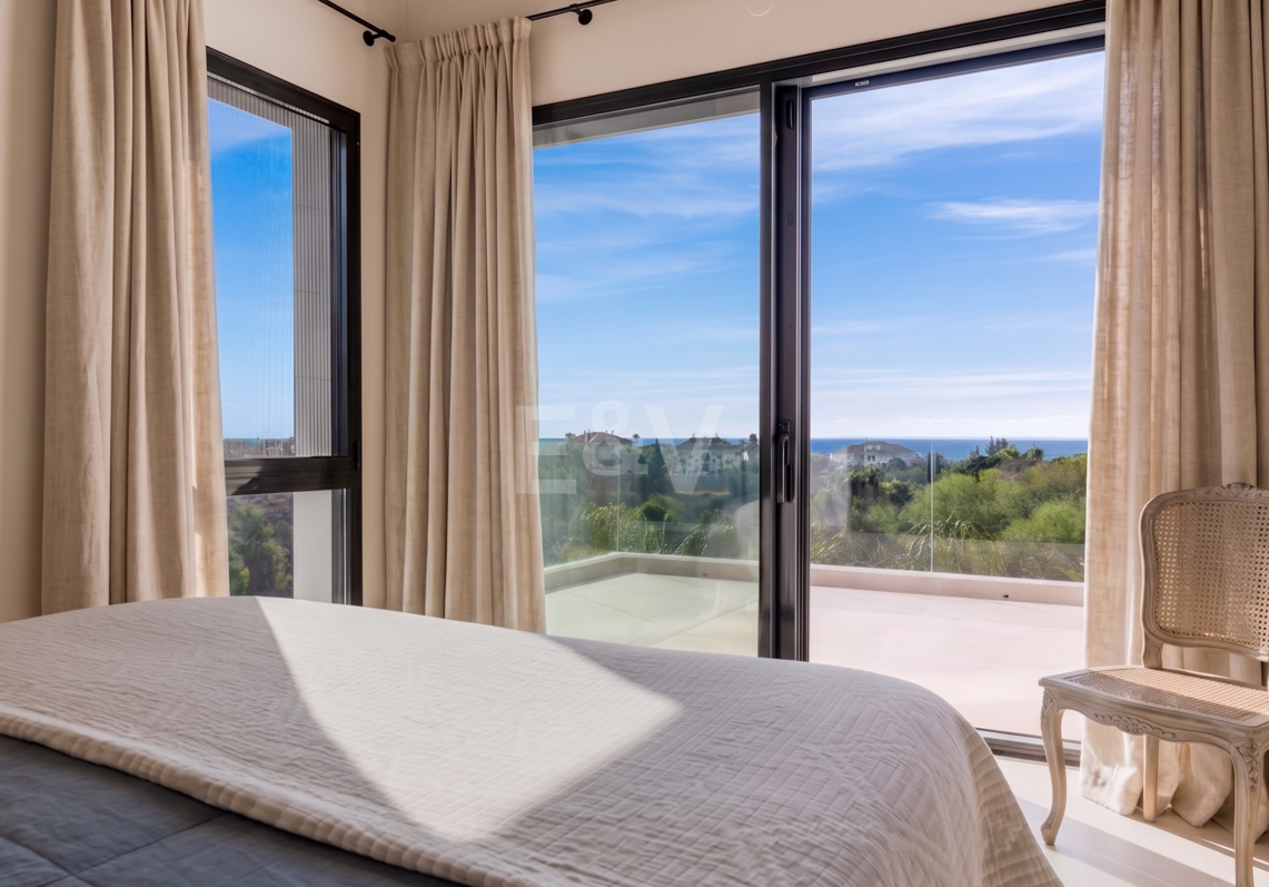 Elegancka Villa Współczesna w klubie Las Lomas del Marbella na Golden Mile