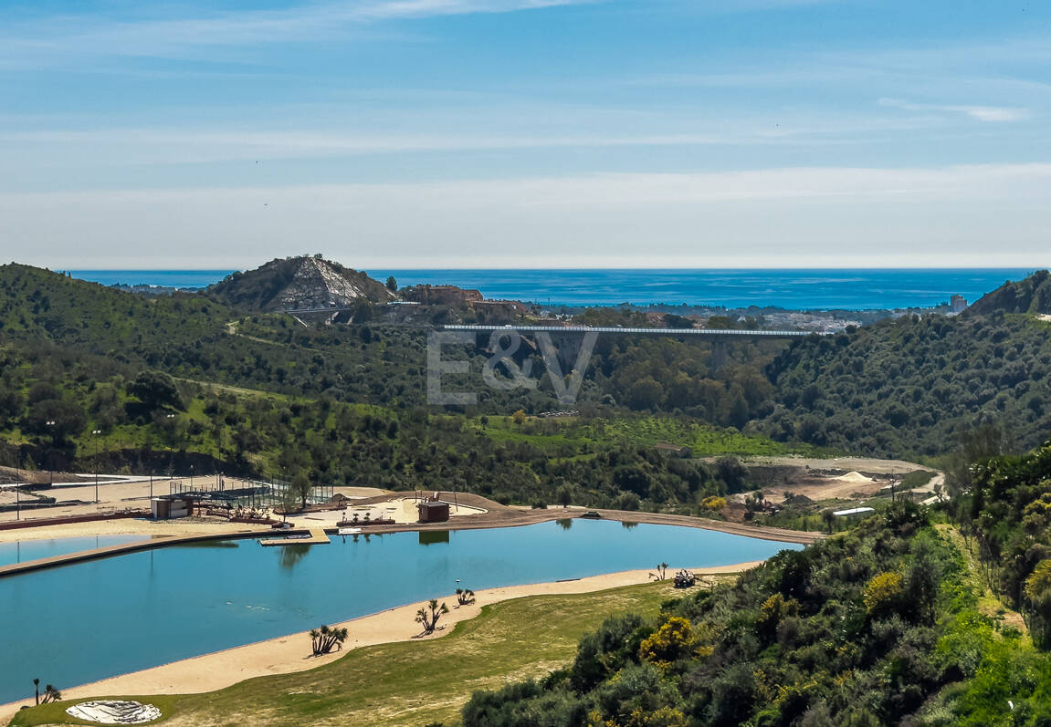 Prime South-Facing Plot with Sea & Mountain Views in Real de la Quinta