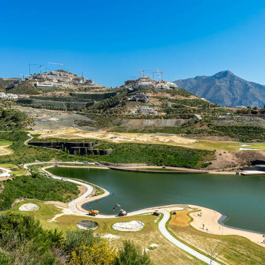 Prime South-Facing Plot with Sea & Mountain Views in Real de la Quinta