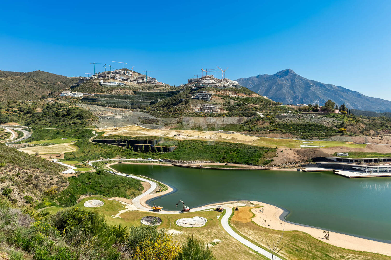 Prime South-Facing Plot with Sea & Mountain Views in Real de la Quinta