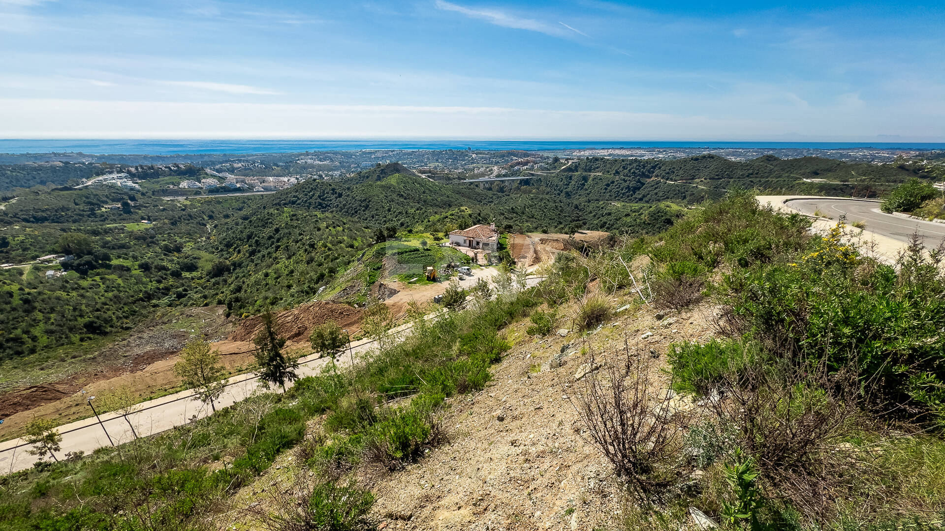 Prime South-Facing Plot with Sea & Mountain Views in Real de la Quinta