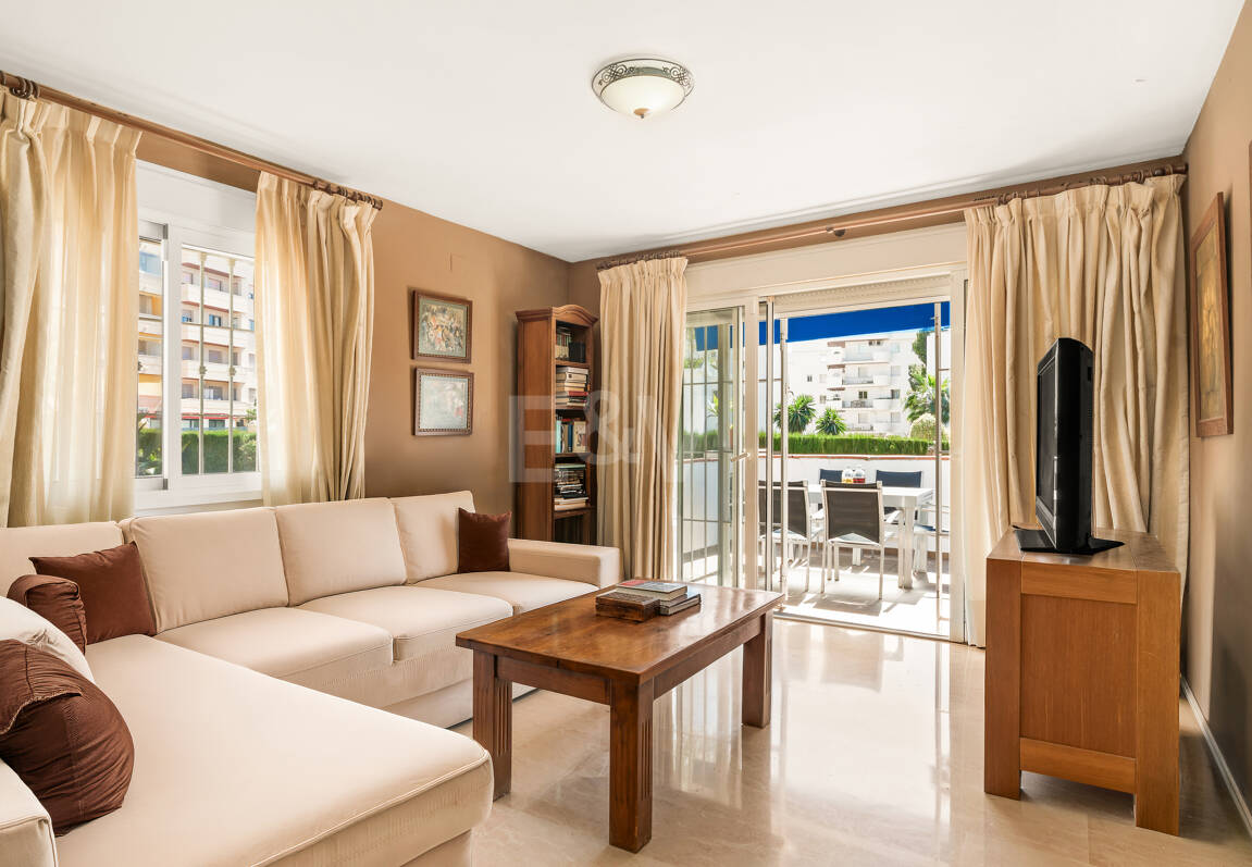 Apartament na parterze na sprzedaż w Nueva Andalucia, Marbella (Wszystkie obszary)