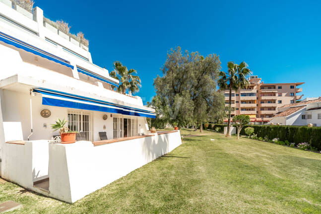 Apartament na parterze na sprzedaż w Nueva Andalucia, Marbella (Wszystkie obszary)