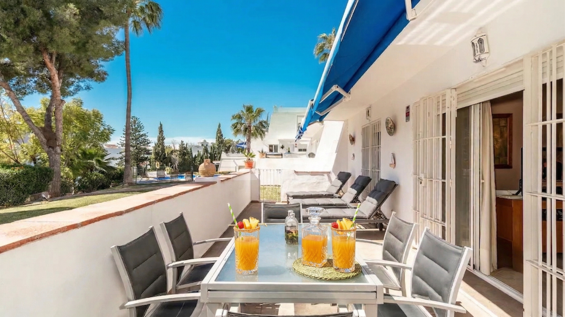 Apartament na parterze na sprzedaż w Nueva Andalucia, Marbella (Wszystkie obszary)