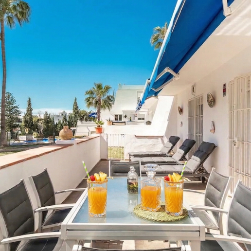 Apartament na parterze na sprzedaż w Nueva Andalucia, Marbella (Wszystkie obszary)