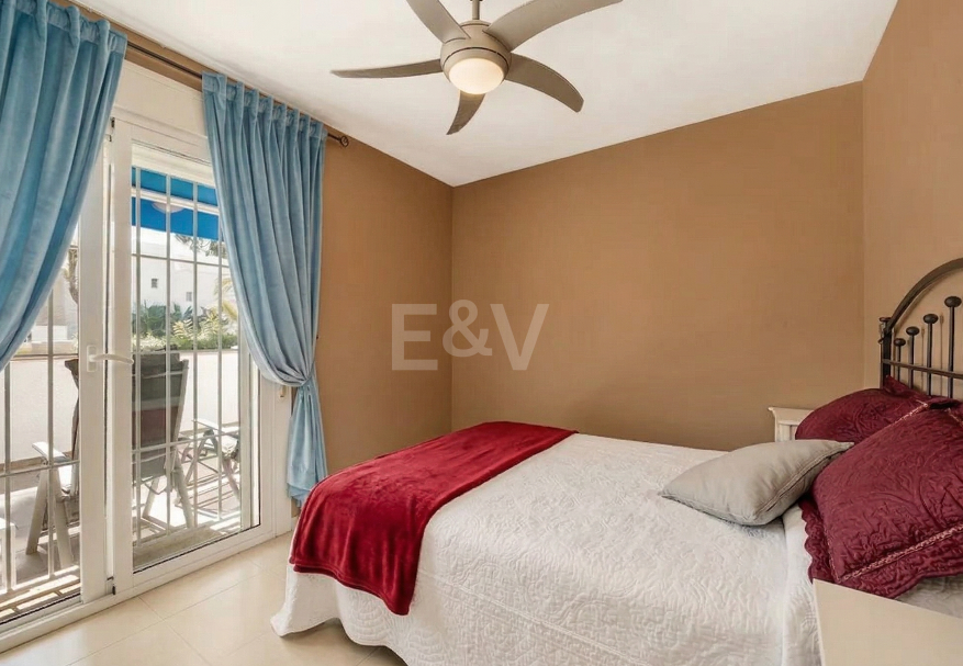 Apartament na parterze na sprzedaż w Nueva Andalucia, Marbella (Wszystkie obszary)