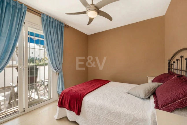 Apartament na parterze na sprzedaż w Nueva Andalucia, Marbella (Wszystkie obszary)