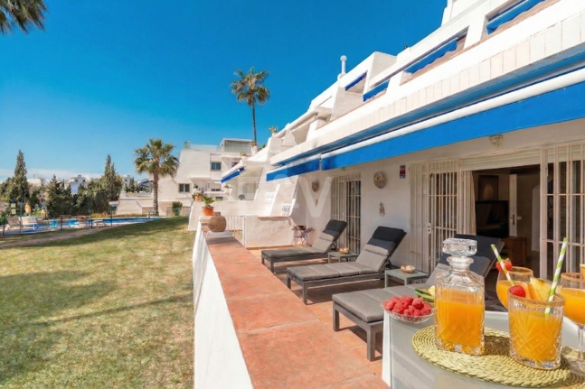 Apartament na parterze na sprzedaż w Nueva Andalucia, Marbella (Wszystkie obszary)