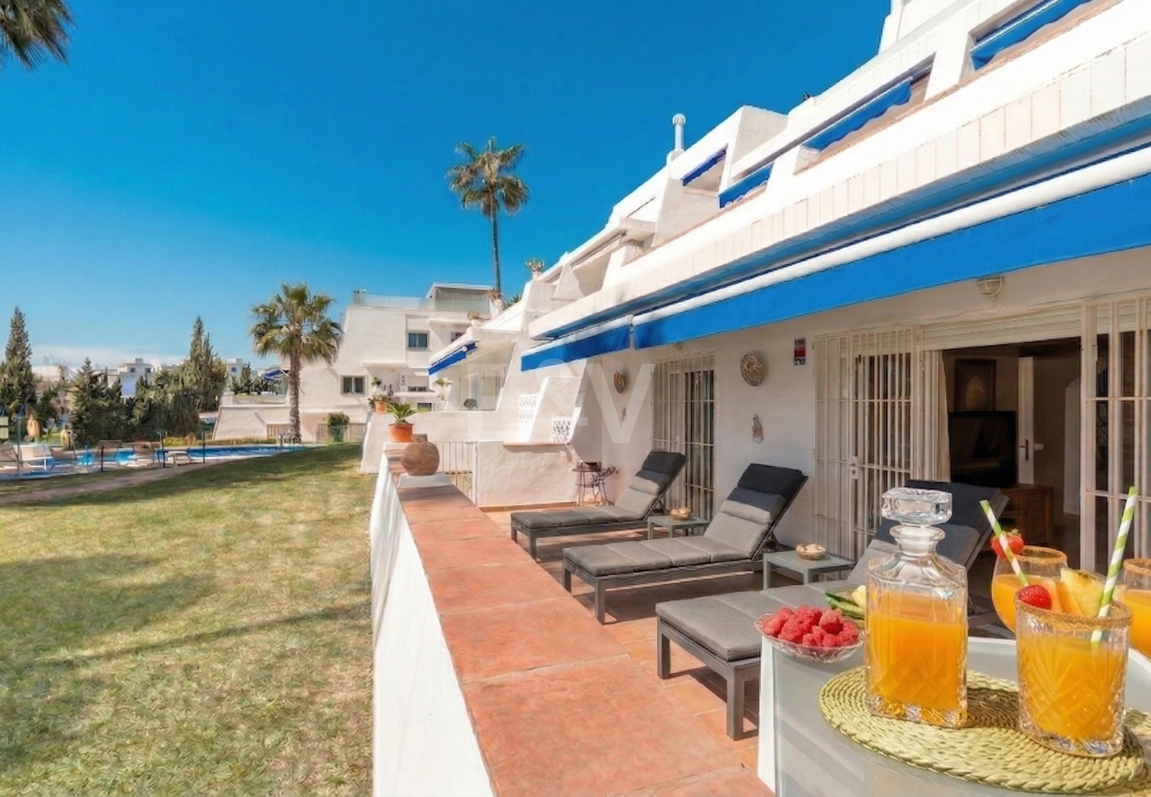 Apartament na parterze na sprzedaż w Nueva Andalucia, Marbella (Wszystkie obszary)