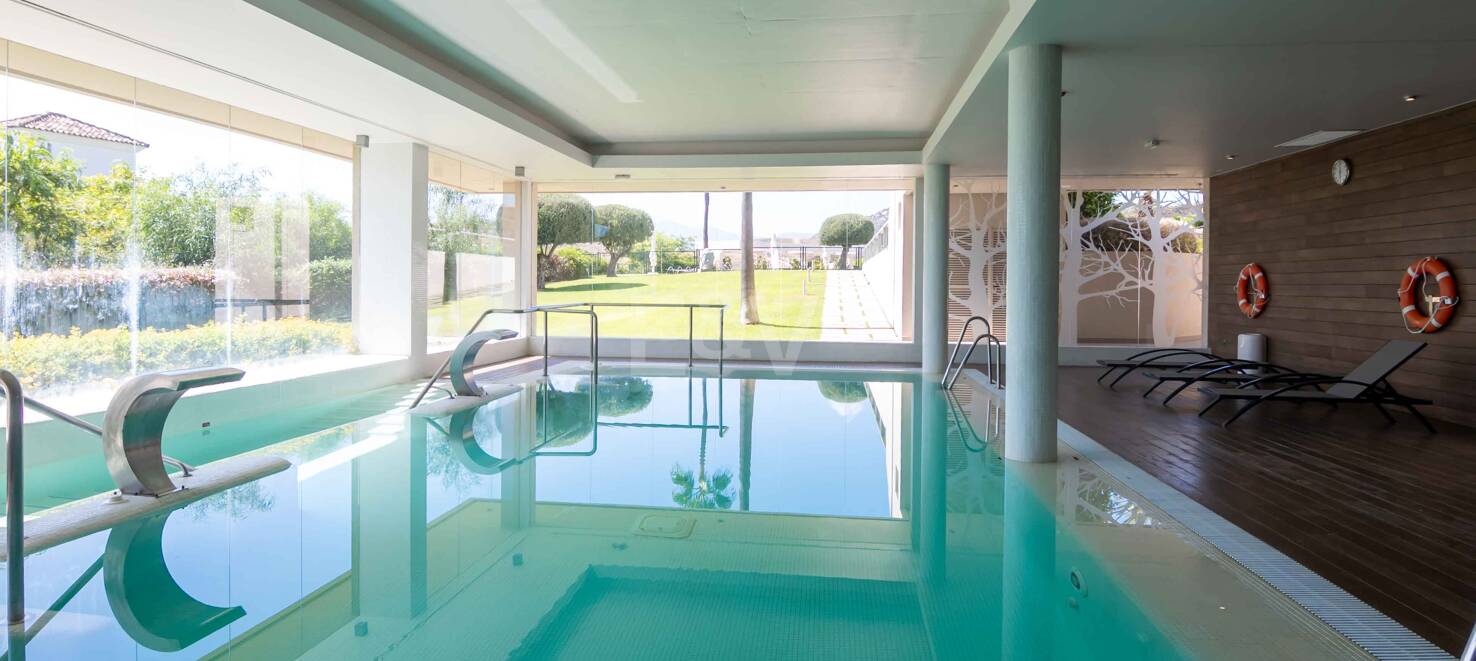 Markplanslägenhet till salu i Benahavis