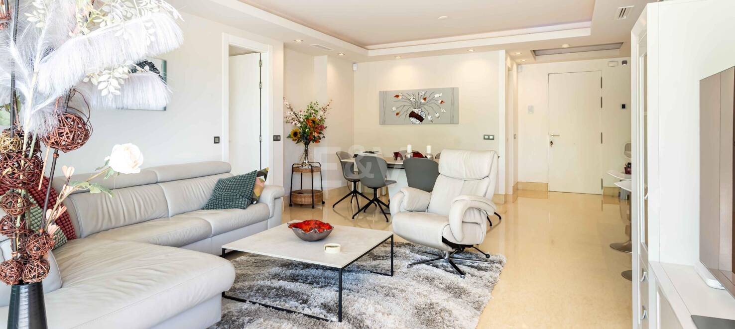 Markplanslägenhet till salu i Benahavis