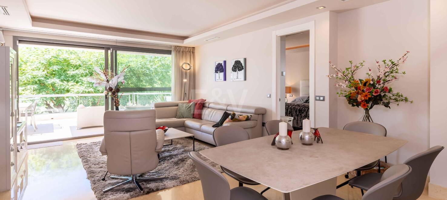 Markplanslägenhet till salu i Benahavis