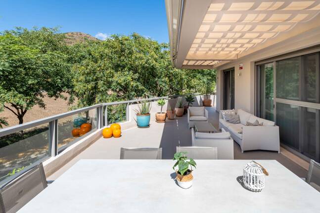 Appartement moderne rez de chaussée dans un complexe résidentiel de luxe