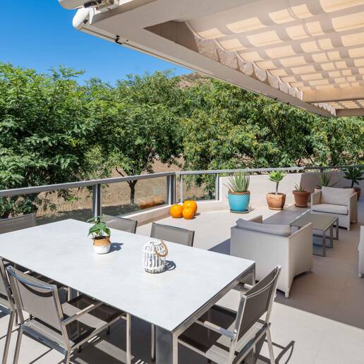 Markplanslägenhet till salu i Benahavis